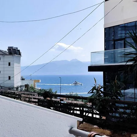 La Luna Sarande